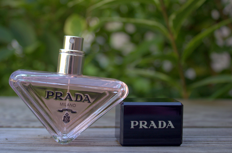 parfum luxe paradoxe Prada